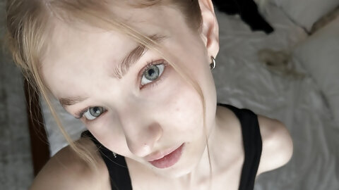 Amateur OnlyFans teen Anny Bun posing in her hot solo compilation