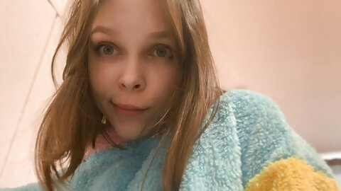 Blue-eyed OnlyFans model Little Kitty shows her perky tits & round ass