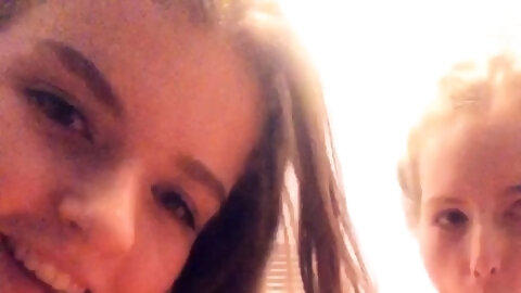 Cute amateur webcam teen girl toying pussy on webcam