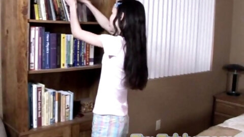 Tiny tabby relishes a solo session